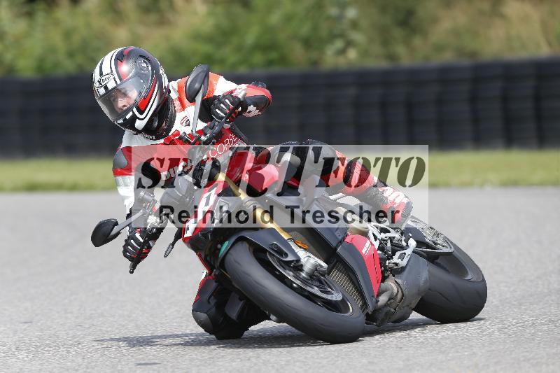 /25 10.06.2025 MaxRacing ADR/Gruppe gruen/11